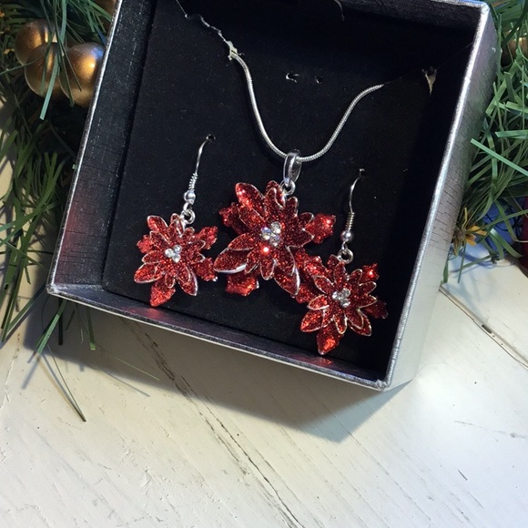 Christmas Poinsettia Jewelry Necklace & Earrings - Picture 16 of 16